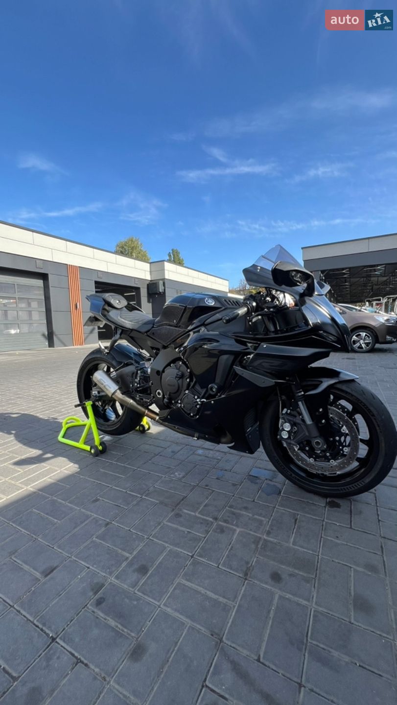 Yamaha R1 2021 VIN JYARN66YXMA000639 фото оголошення 5 з 29