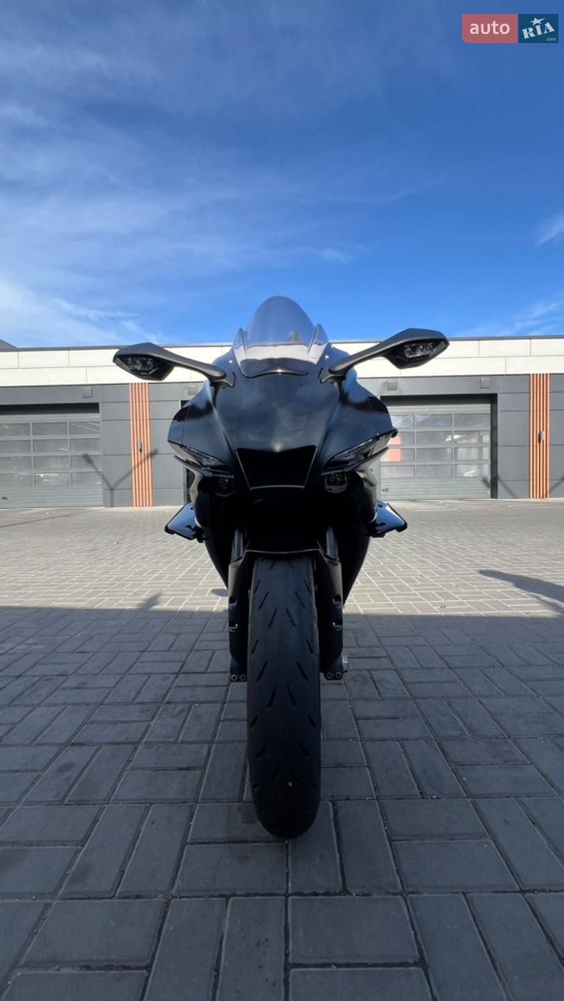 Yamaha R1 2021 VIN JYARN66YXMA000639 фото оголошення 7 з 29