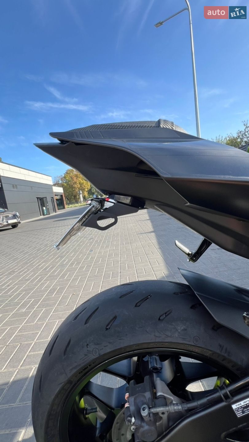 Yamaha R1 2021 VIN JYARN66YXMA000639 фото оголошення 24 з 29