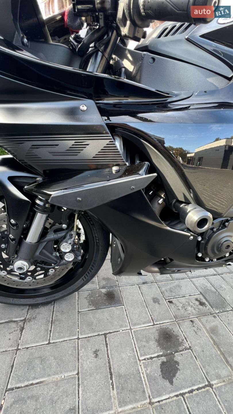 Yamaha R1 2021 VIN JYARN66YXMA000639 фото оголошення 25 з 29