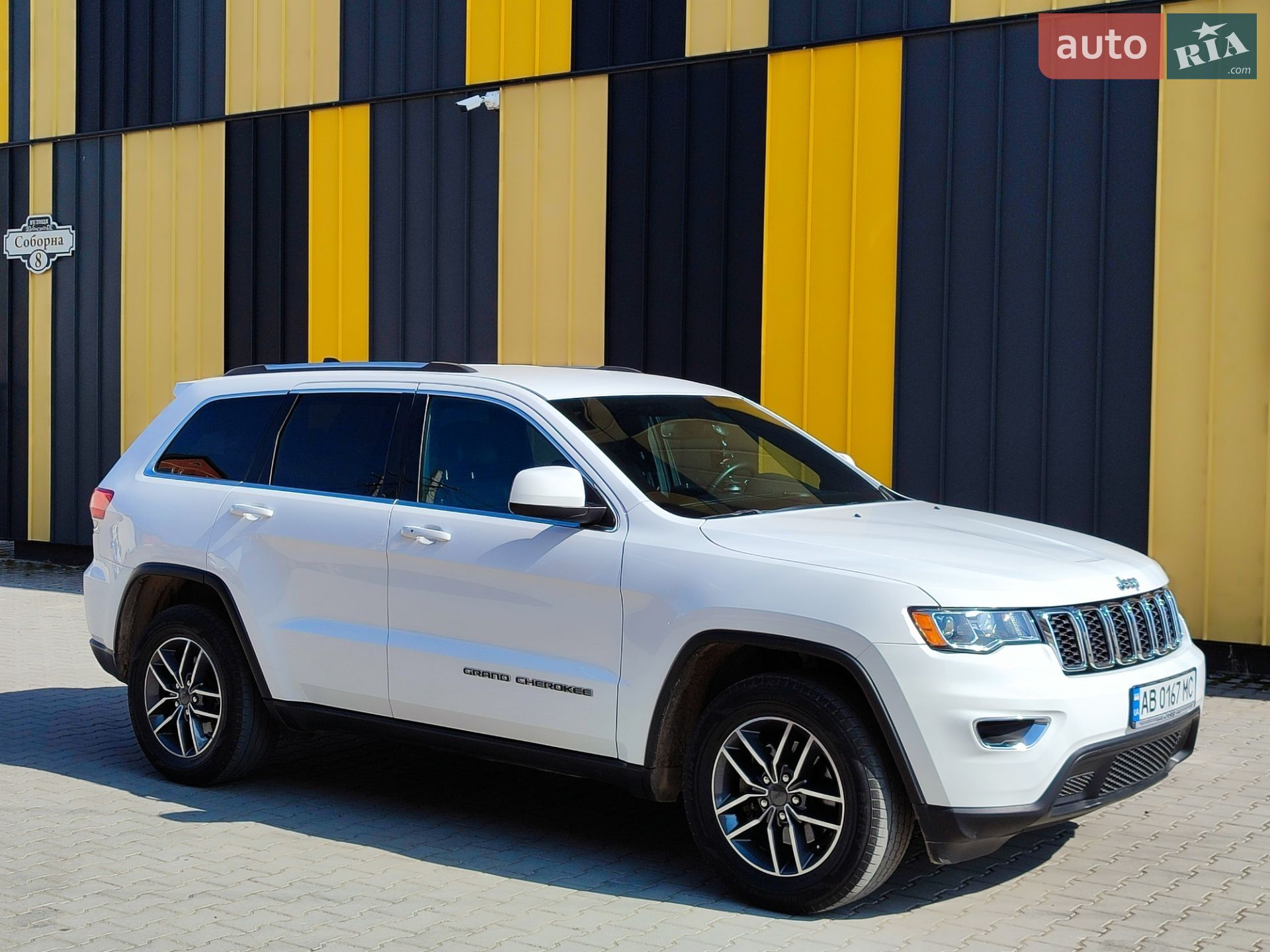 Jeep Grand Cherokee 2019 VIN 1C4RJEAG5KC790491 фото оголошення 5 з 45