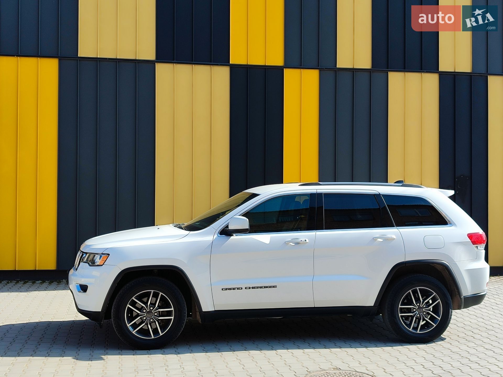 Jeep Grand Cherokee 2019 VIN 1C4RJEAG5KC790491 фото оголошення 17 з 45