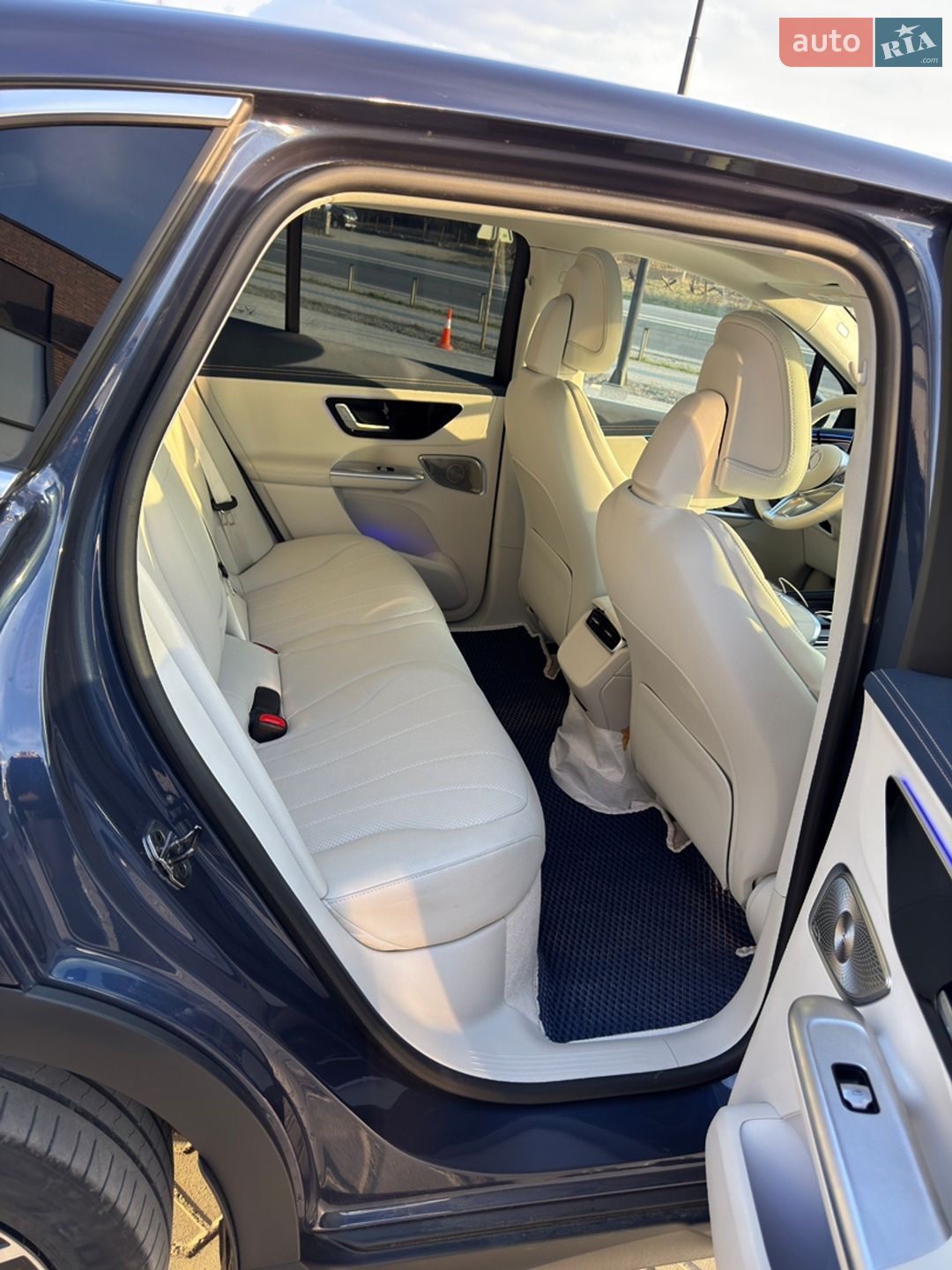 Mercedes-Benz EQE SUV 2023 VIN 4JGGM2BB1PA035689 фото оголошення 11 з 34