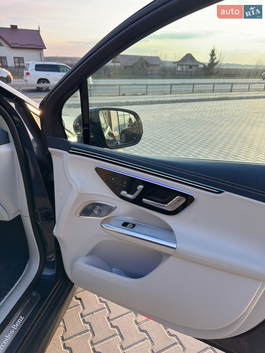 Mercedes-Benz EQE SUV 2023 VIN 4JGGM2BB1PA035689 фото оголошення 16 з 34