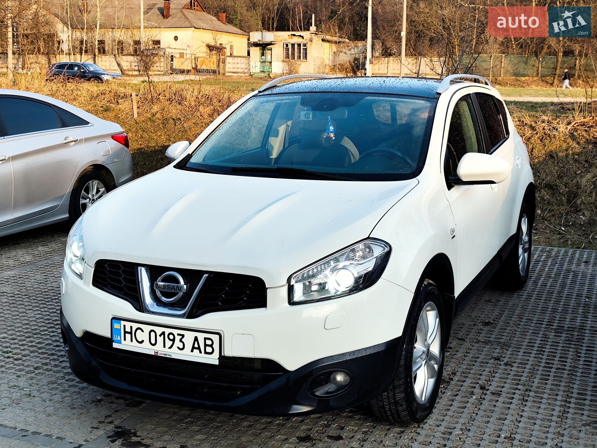 Nissan Qashqai 2011 VIN SJNFDAJ10U2323065 фото оголошення 3 з 28