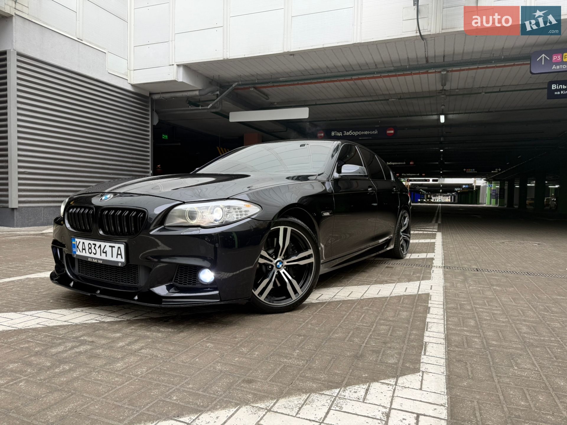 BMW 5 Series 2012 VIN WBAHB51080BD83280 фото оголошення 2 з 35