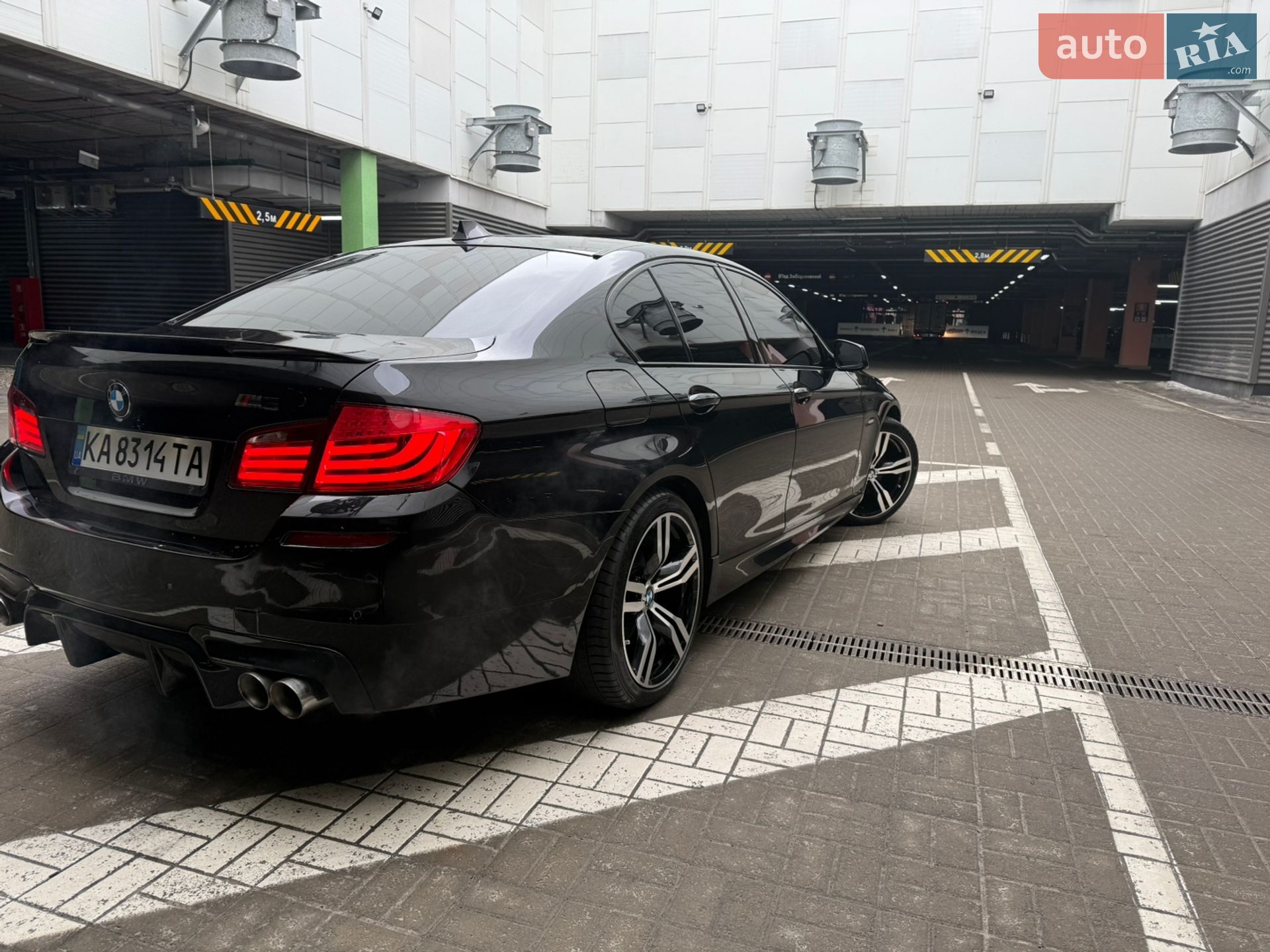 BMW 5 Series 2012 VIN WBAHB51080BD83280 фото оголошення 7 з 35