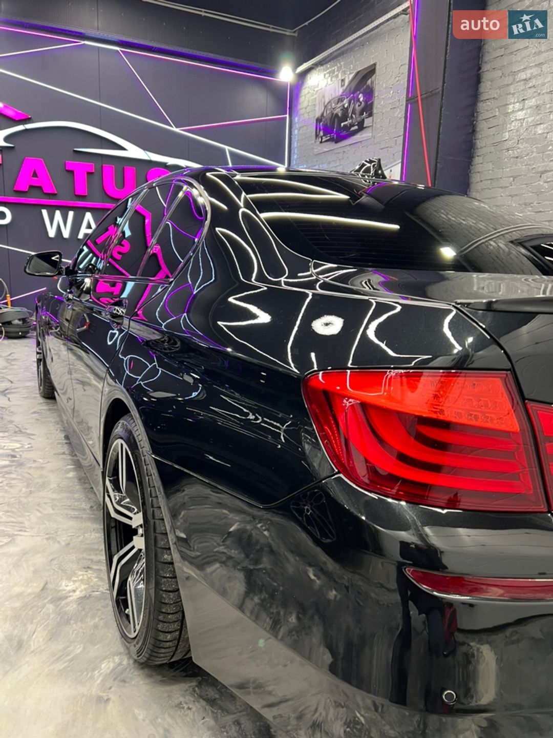 BMW 5 Series 2012 VIN WBAHB51080BD83280 фото оголошення 27 з 35