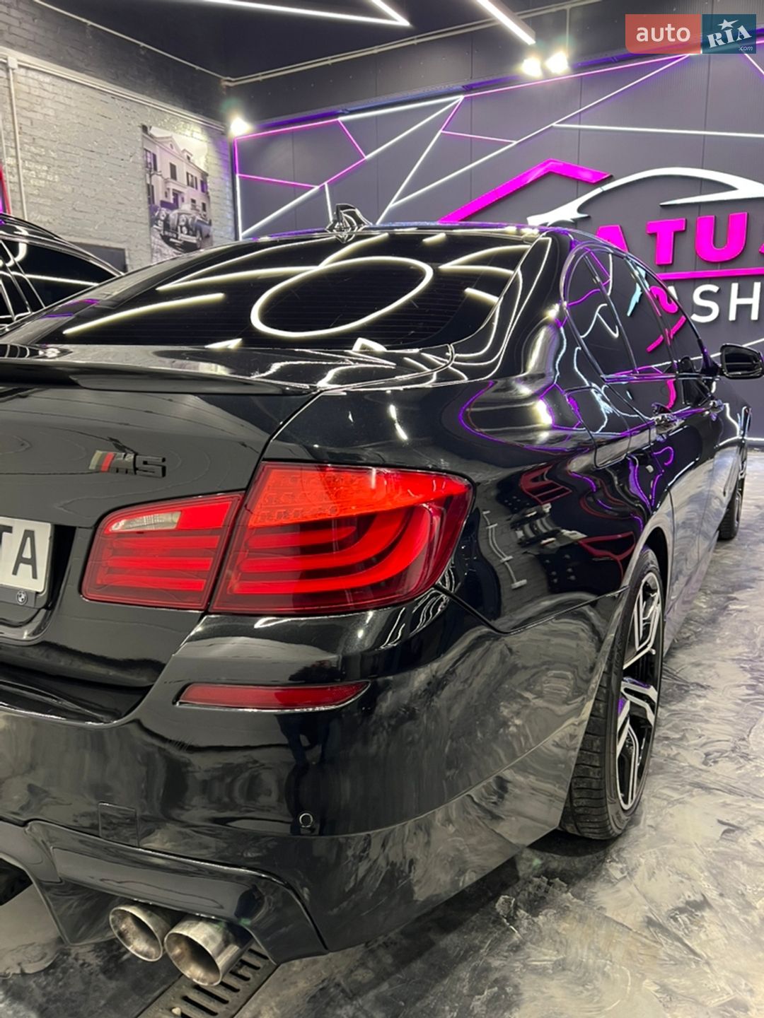 BMW 5 Series 2012 VIN WBAHB51080BD83280 фото оголошення 8 з 35