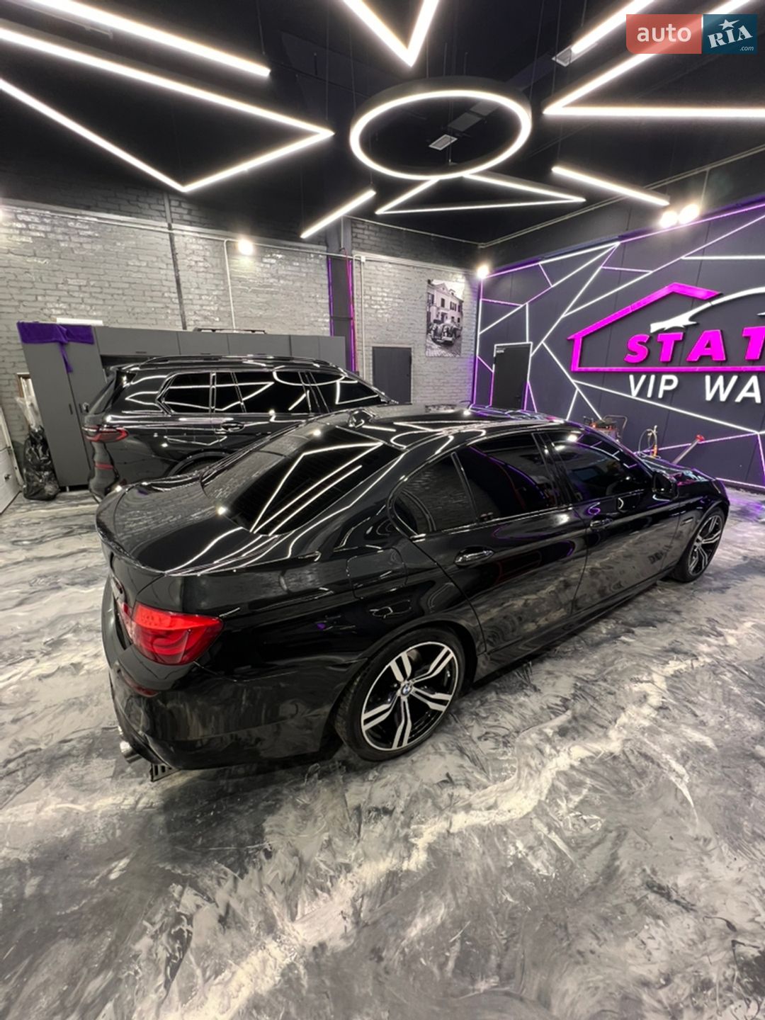 BMW 5 Series 2012 VIN WBAHB51080BD83280 фото оголошення 9 з 35