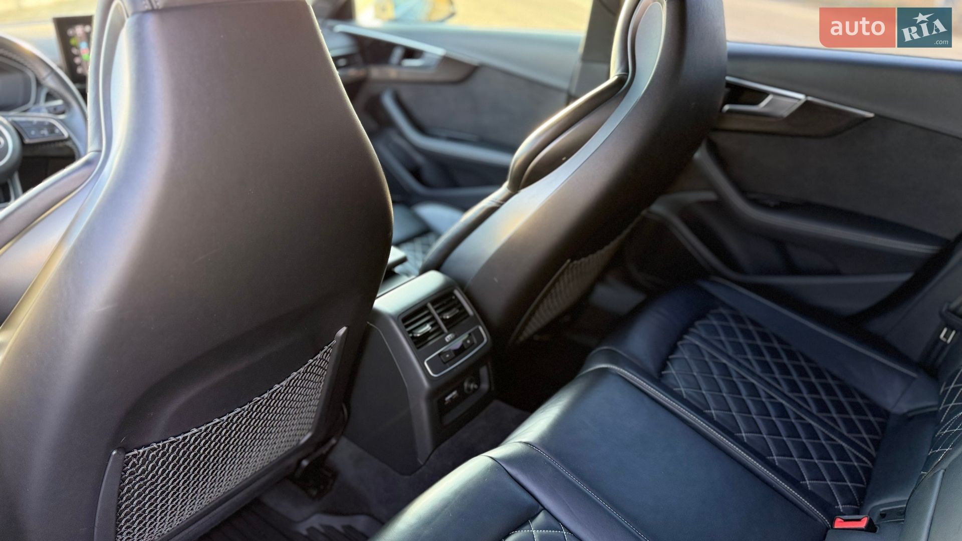 Audi Q7 2016 VIN WAUB4AF42LA049807 фото оголошення 9 з 10