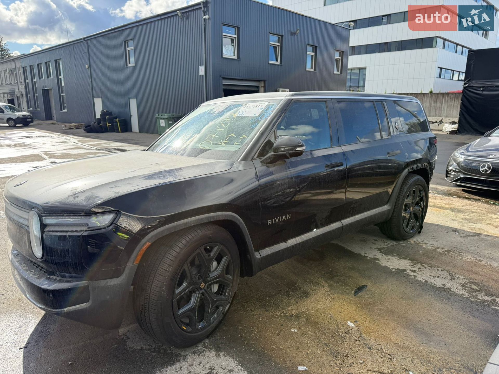 Rivian R1S 2025 VIN 7PDSGBBA1SN071292 фото оголошення 21 з 41