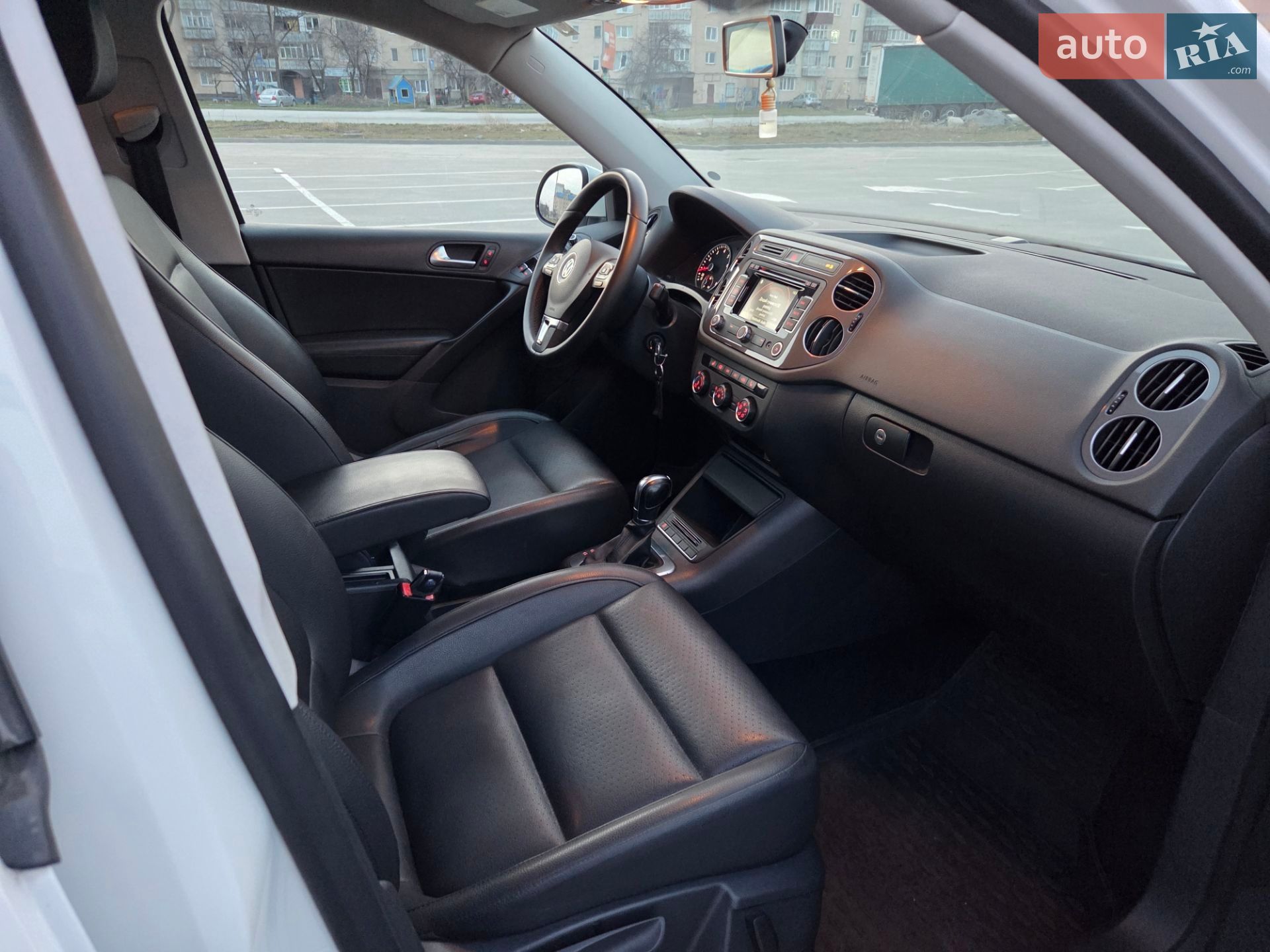 Volkswagen Tiguan 2013 VIN WVGAV3AX1DW073816 фото оголошення 8 з 14