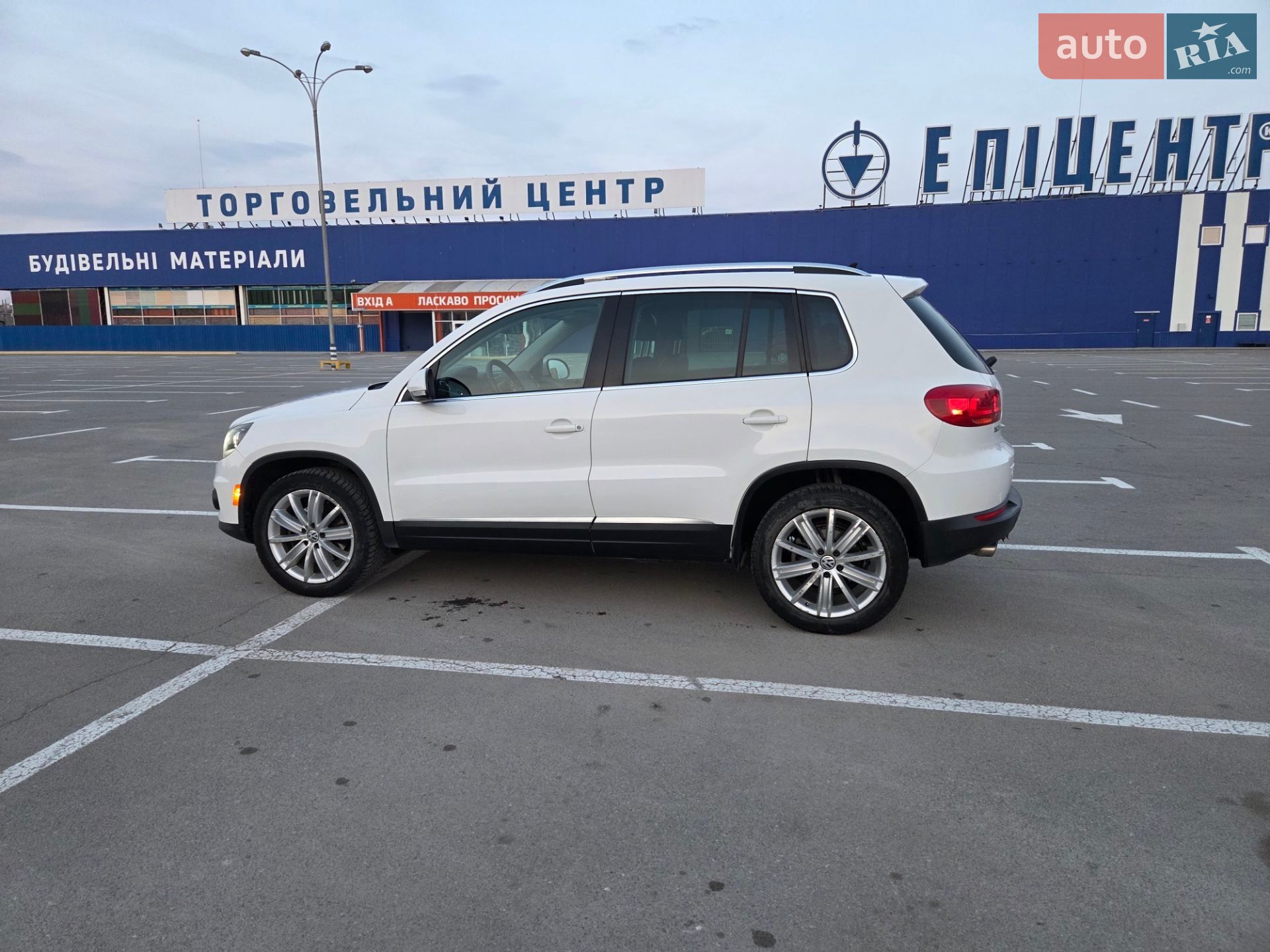 Volkswagen Tiguan 2013 VIN WVGAV3AX1DW073816 фото оголошення 5 з 14