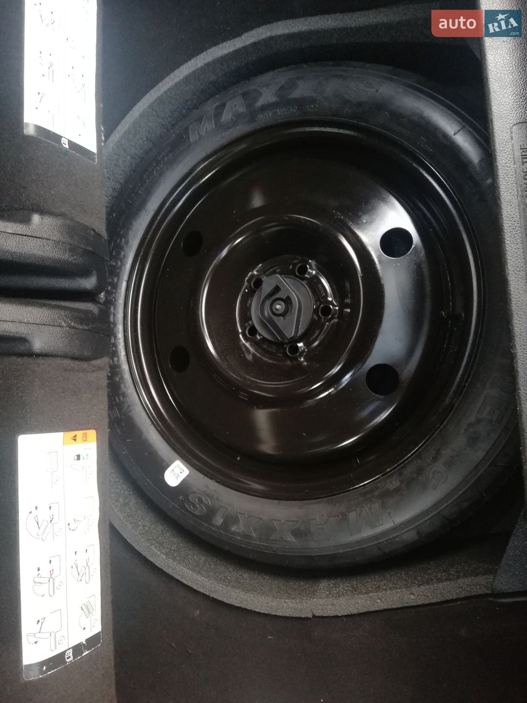 Ford Explorer 2015 VIN 1FM5K8DH8GGB16588 фото оголошення 18 з 20