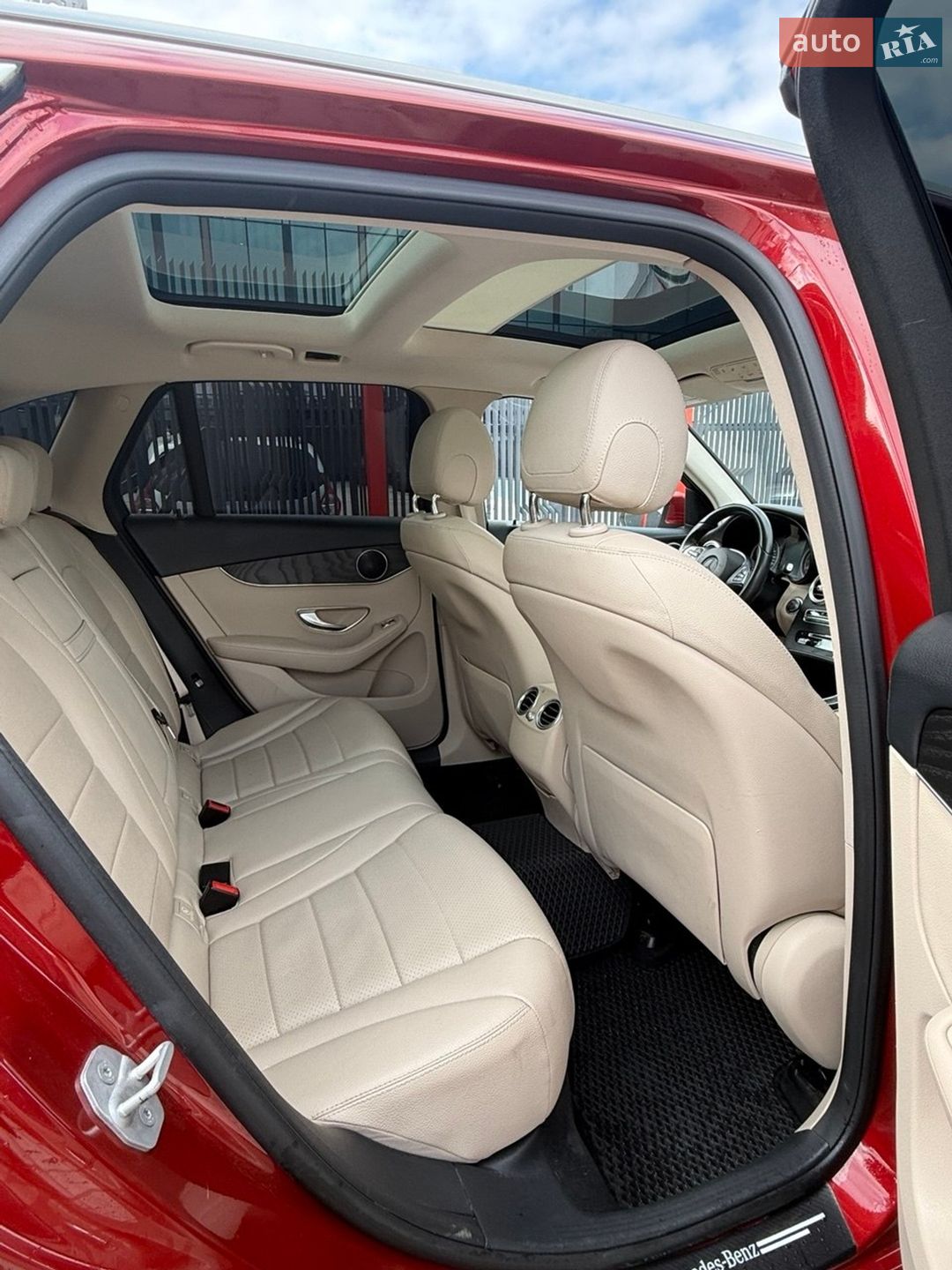 Mercedes-Benz GLC-Class 2015 VIN WDC0G4JB9GF046947 фото оголошення 12 з 15