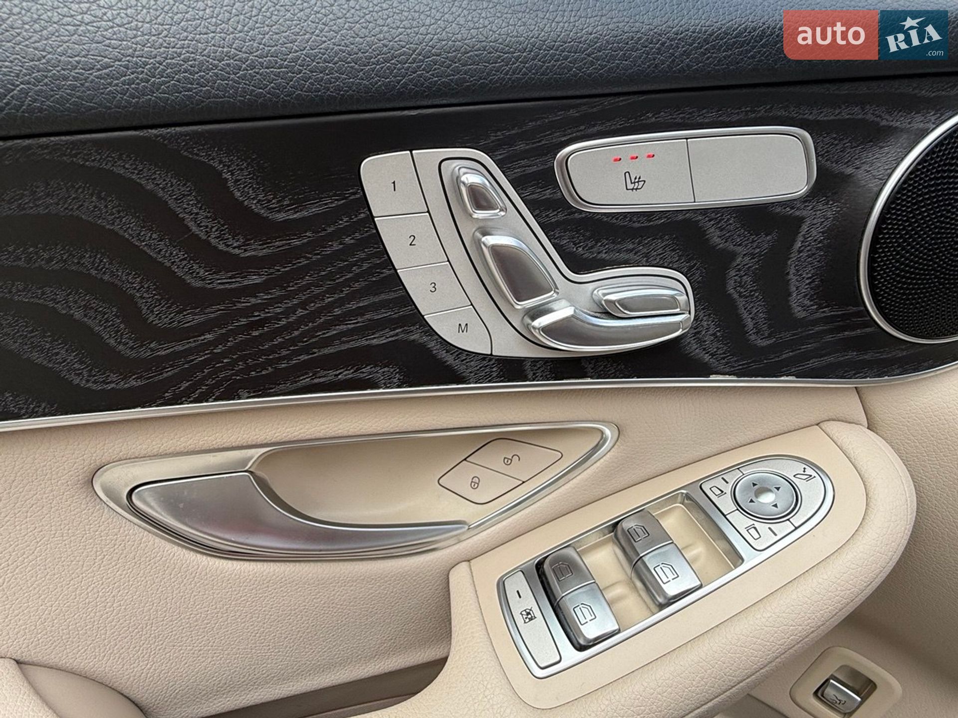 Mercedes-Benz GLC-Class 2015 VIN WDC0G4JB9GF046947 фото оголошення 9 з 15