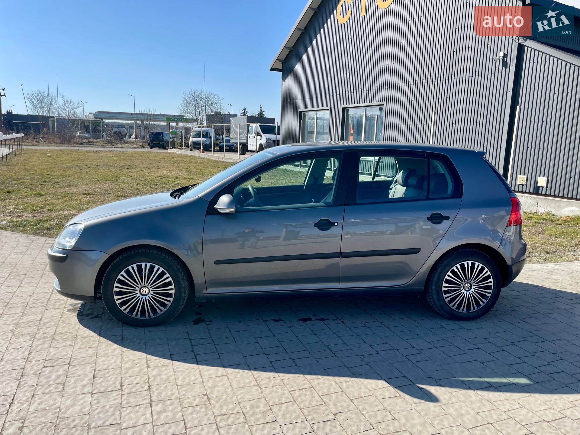 Volkswagen Golf 2004 VIN WVWZZZ1KZ5W061639 фото оголошення 4 з 10