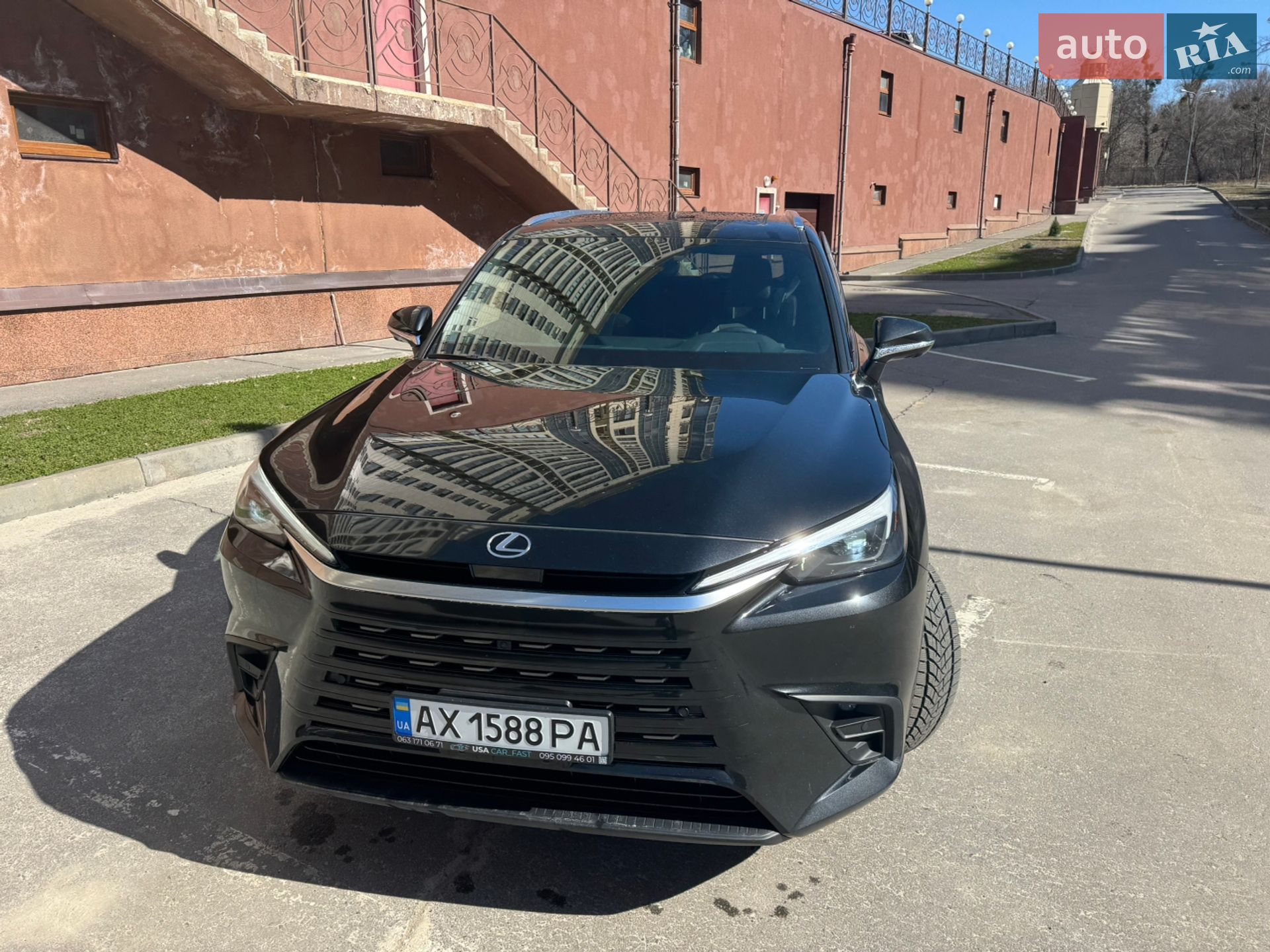 Lexus TX 2023 VIN 5TDAAAB67RS004159 фото оголошення 5 з 16