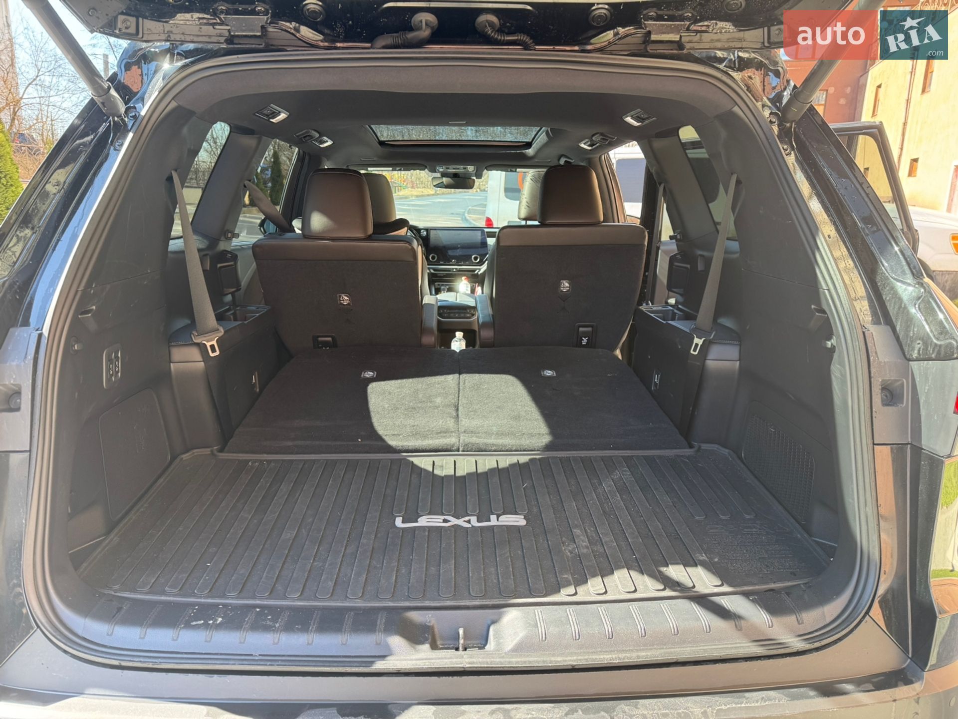 Lexus TX 2023 VIN 5TDAAAB67RS004159 фото оголошення 12 з 16