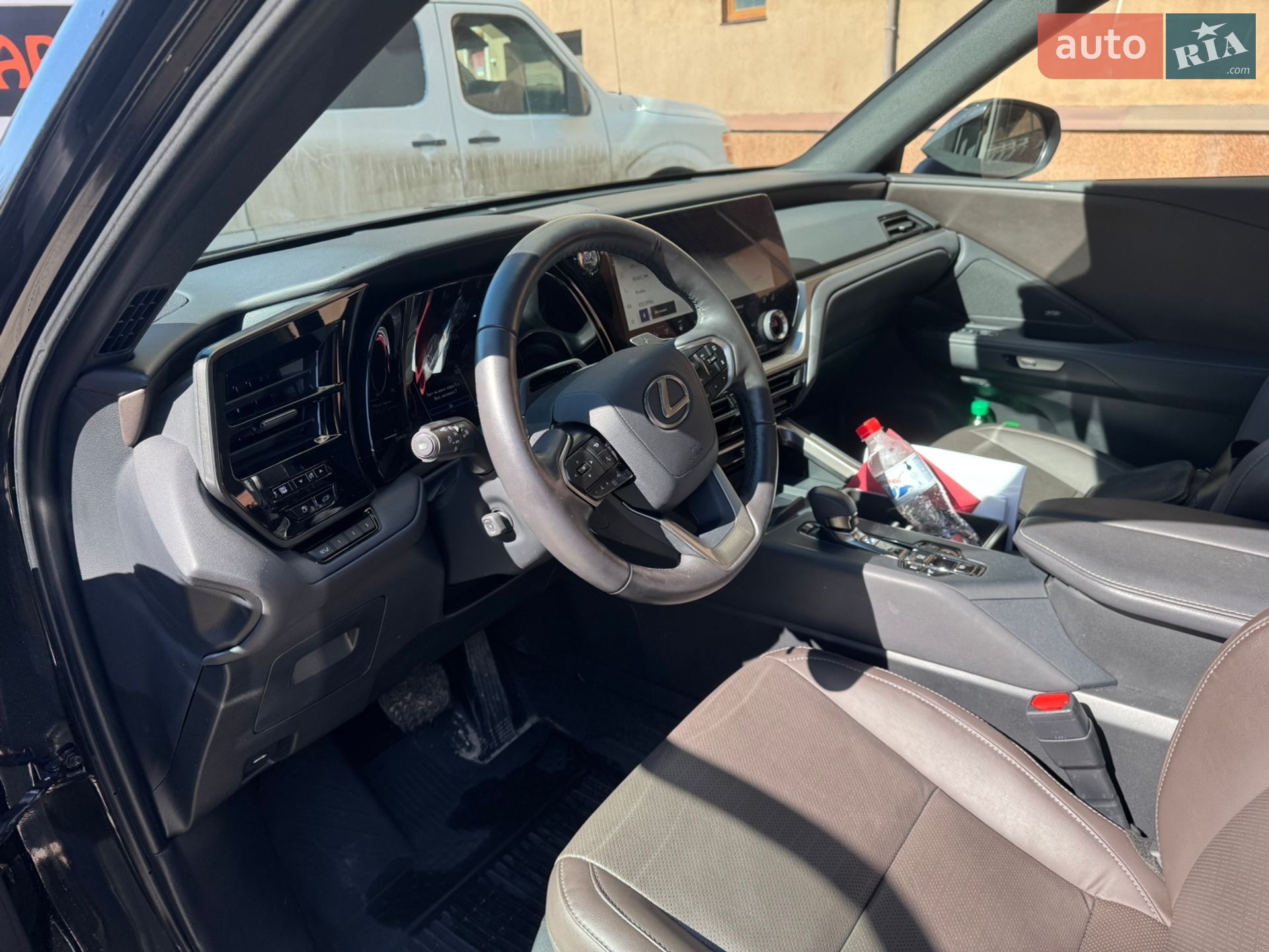 Lexus TX 2023 VIN 5TDAAAB67RS004159 фото оголошення 16 з 16