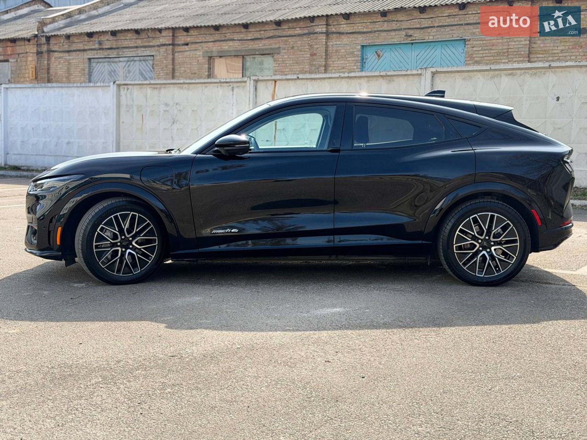 Ford Mustang Mach-E 2024 VIN 3FMTK3SU7RMA21099 фото оголошення 10 з 32