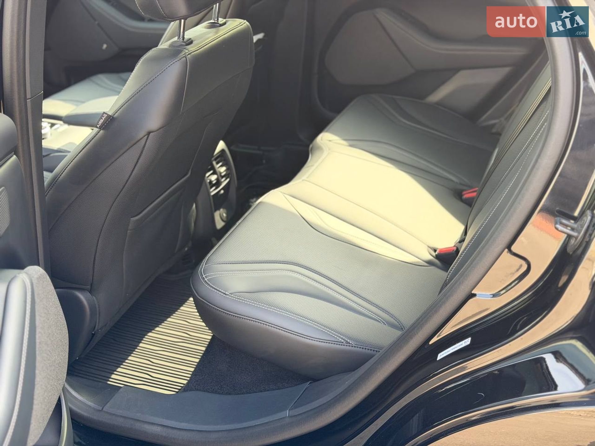 Ford Mustang Mach-E 2024 VIN 3FMTK3SU7RMA21099 фото оголошення 15 з 32