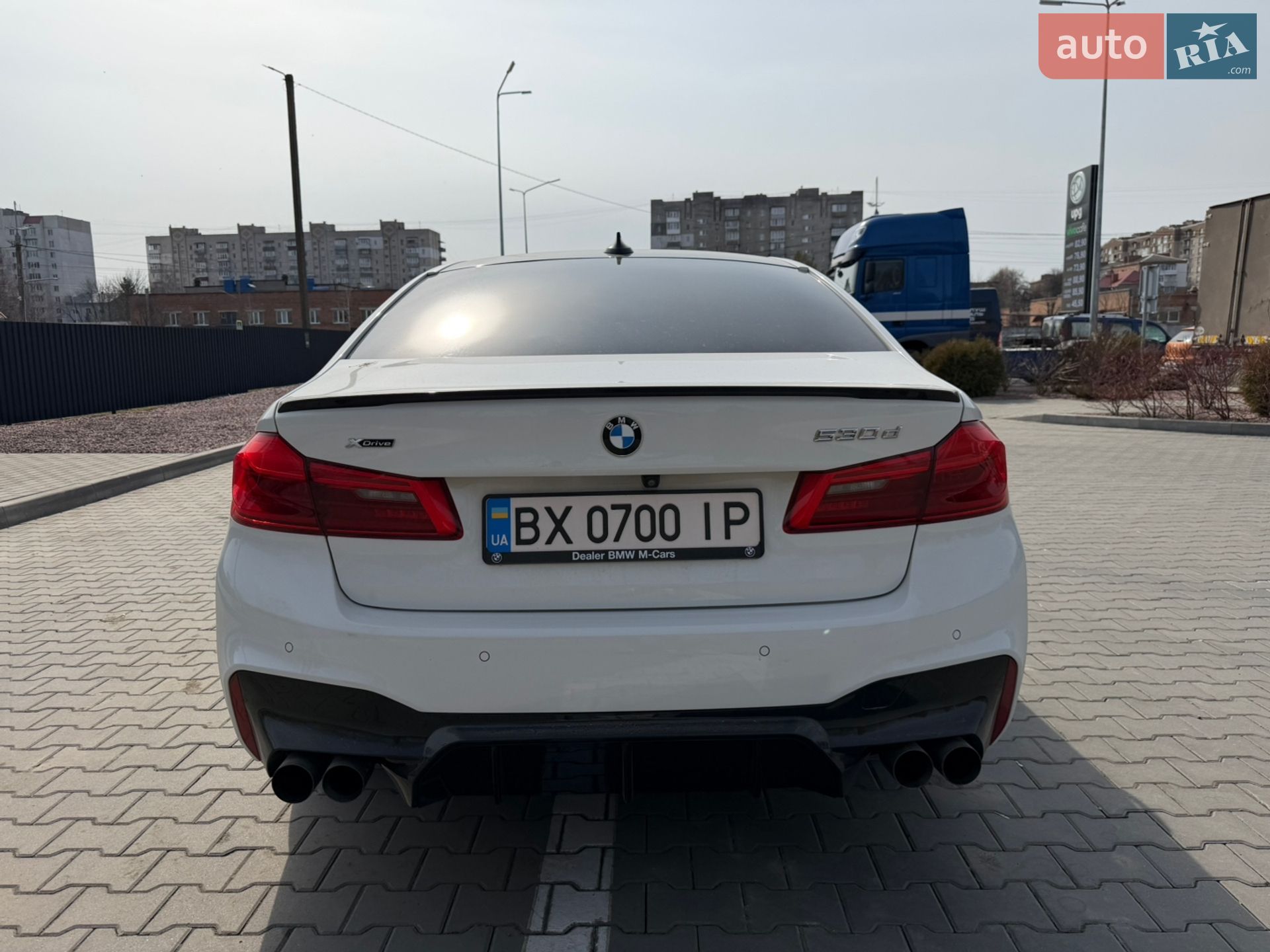 BMW 5 Series 2018 VIN WBAJD11050B197410 фото оголошення 7 з 18