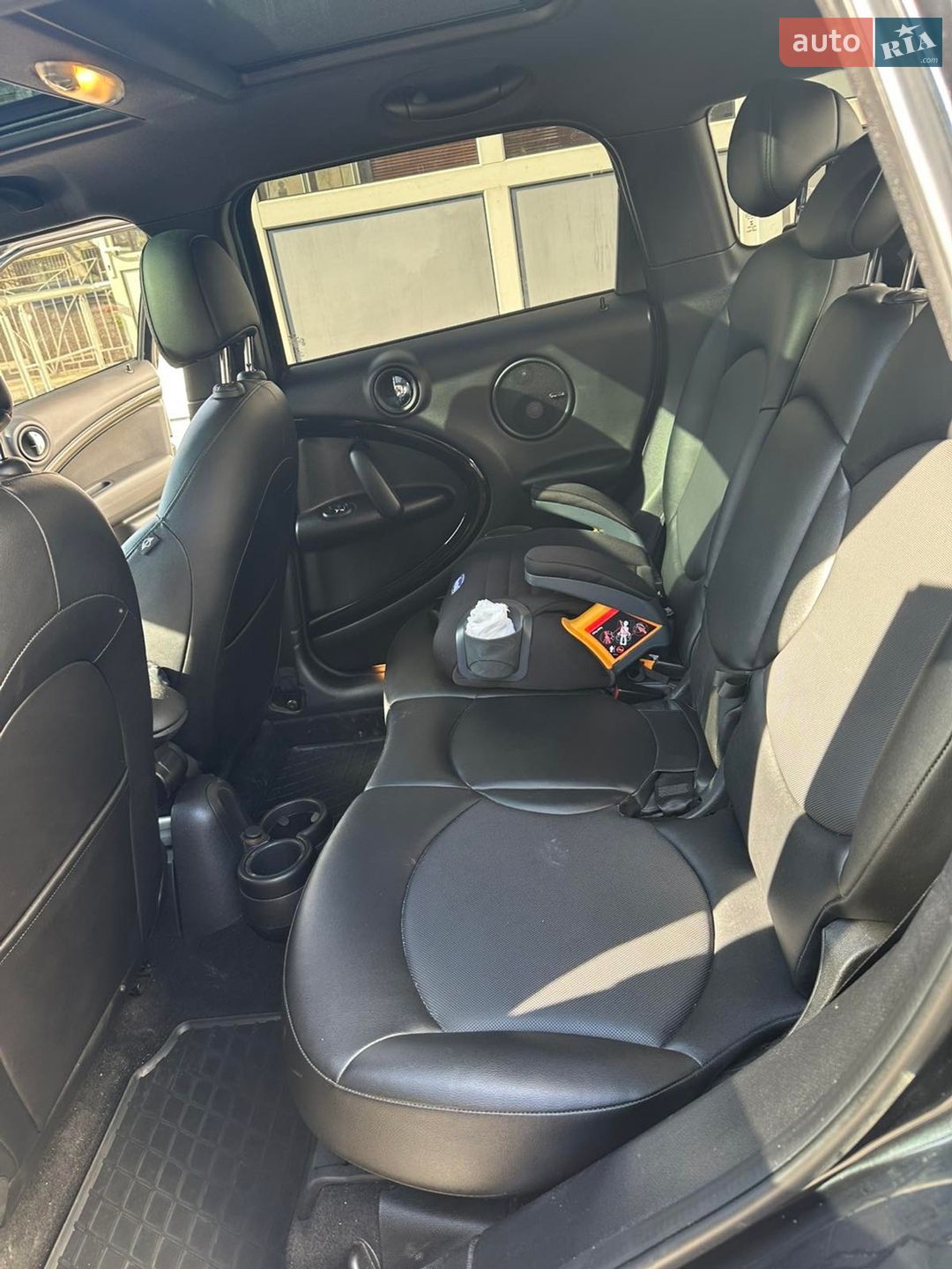 MINI Countryman 2016 VIN WMWZC3C58GWP53643 фото оголошення 2 з 5