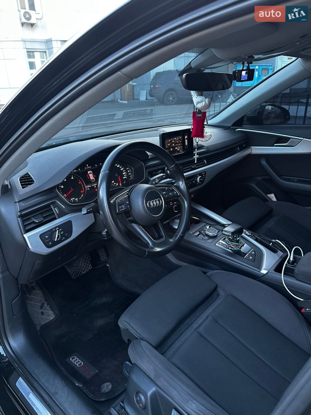 Audi A4 2016 VIN WAUZZZF4XHA056798 фото оголошення 6 з 12