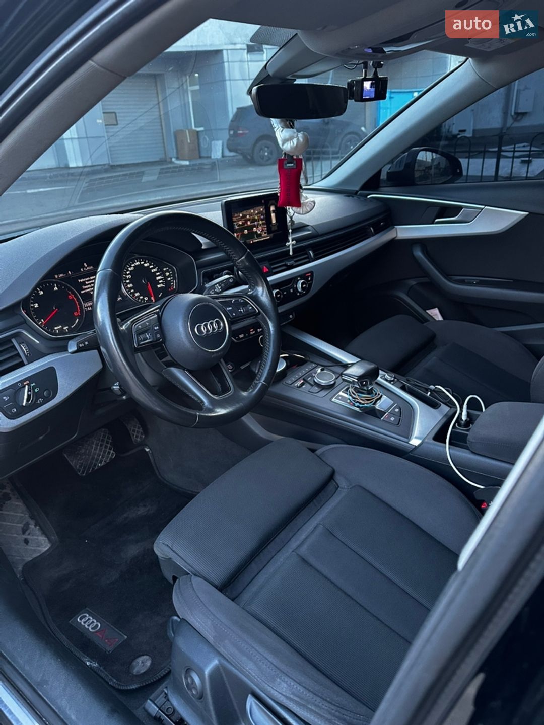Audi A4 2016 VIN WAUZZZF4XHA056798 фото оголошення 7 з 12