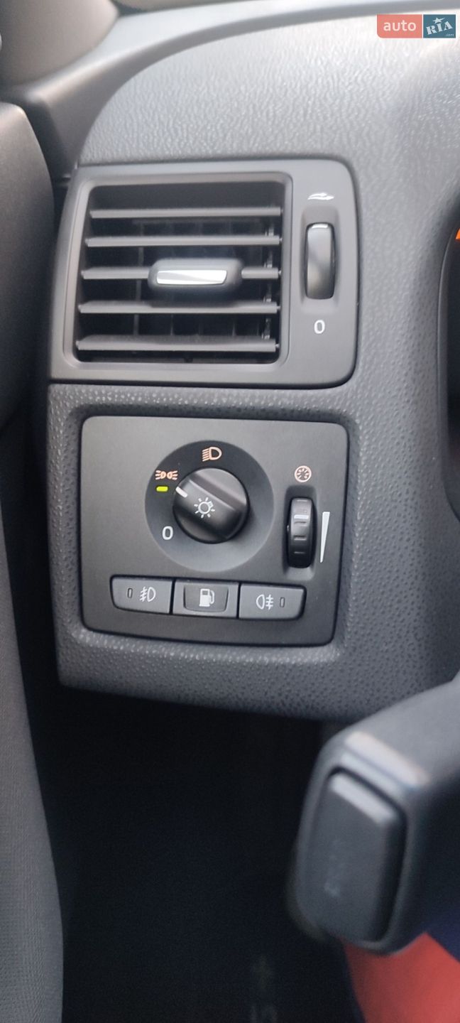 Volvo V50 2009 VIN YV1MW084292478348 фото оголошення 8 з 24