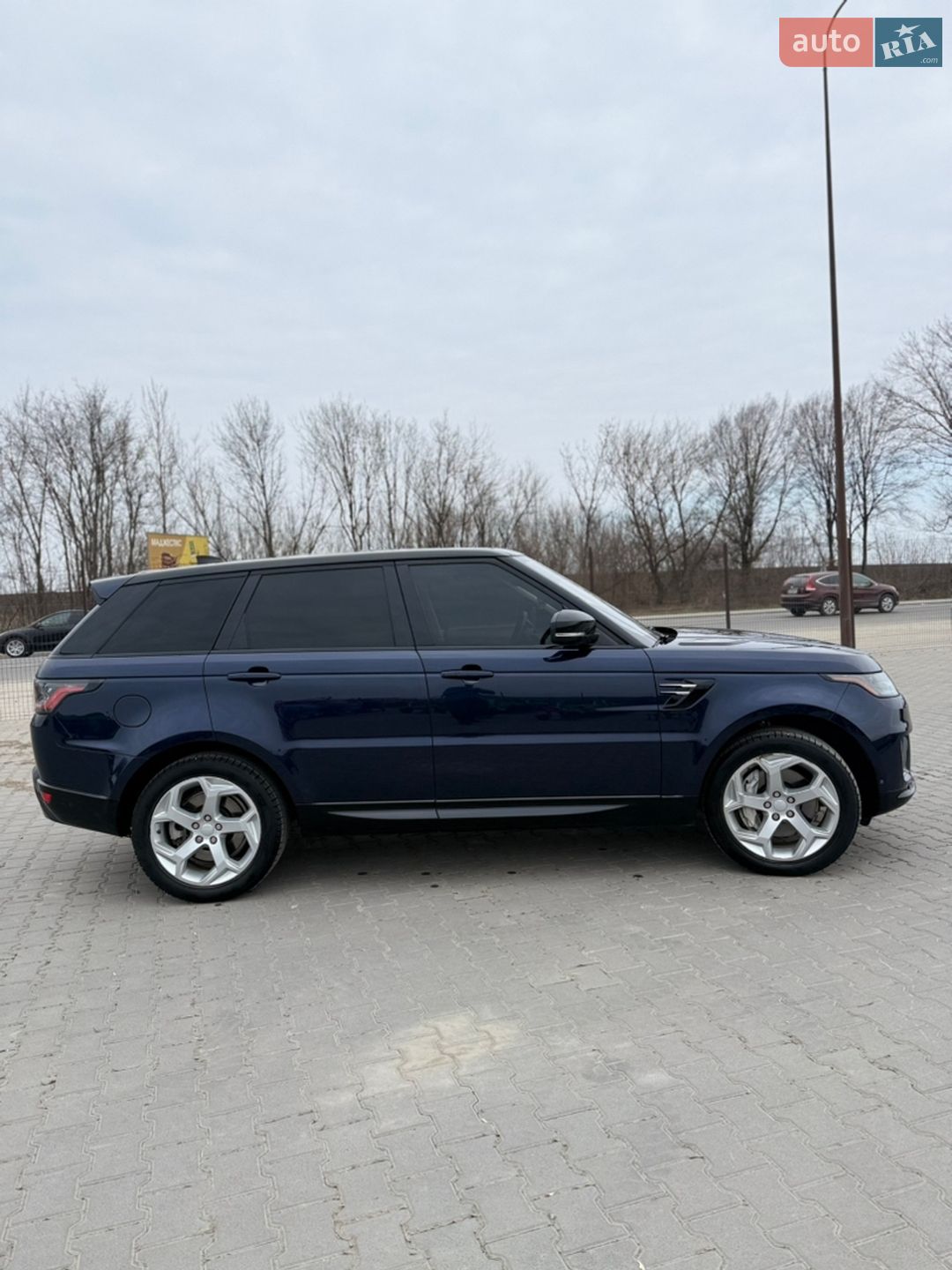 Land Rover Range Rover Sport 2019 VIN SALWR2RV6KA417946 фото оголошення 4 з 40