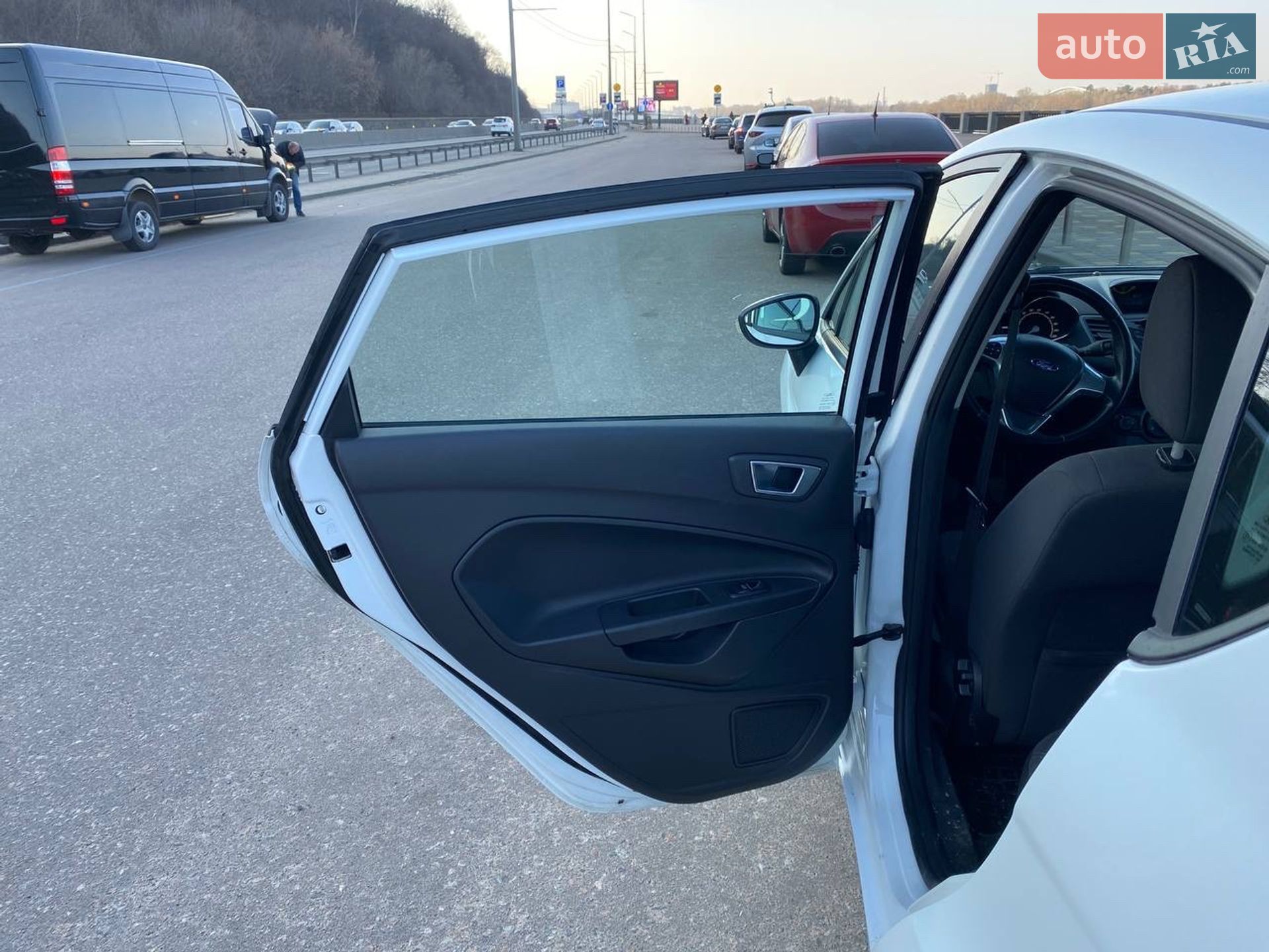 Ford Fiesta 2013 VIN WF0DXXGAKDDP21879 фото оголошення 7 з 26