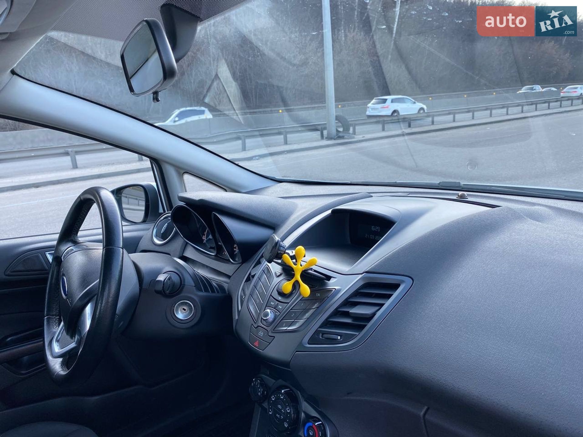 Ford Fiesta 2013 VIN WF0DXXGAKDDP21879 фото оголошення 16 з 26