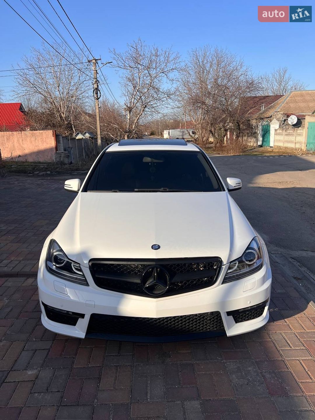 Mercedes-Benz C-Class 2013 VIN WDDGF8AB7DR283287 фото оголошення 2 з 9