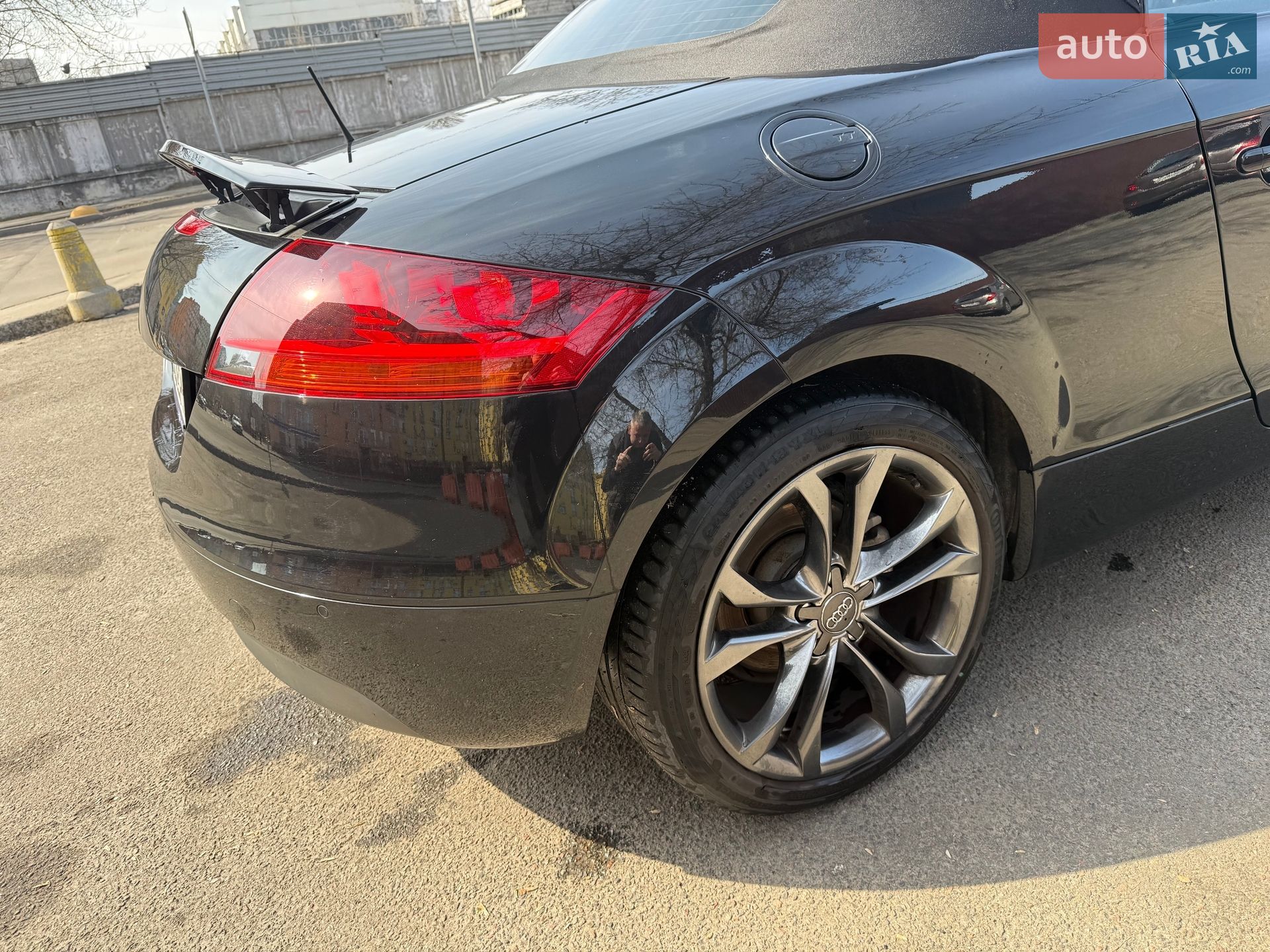 Audi TT 2008 VIN TRUZZZ8J891002266 фото оголошення 17 з 19