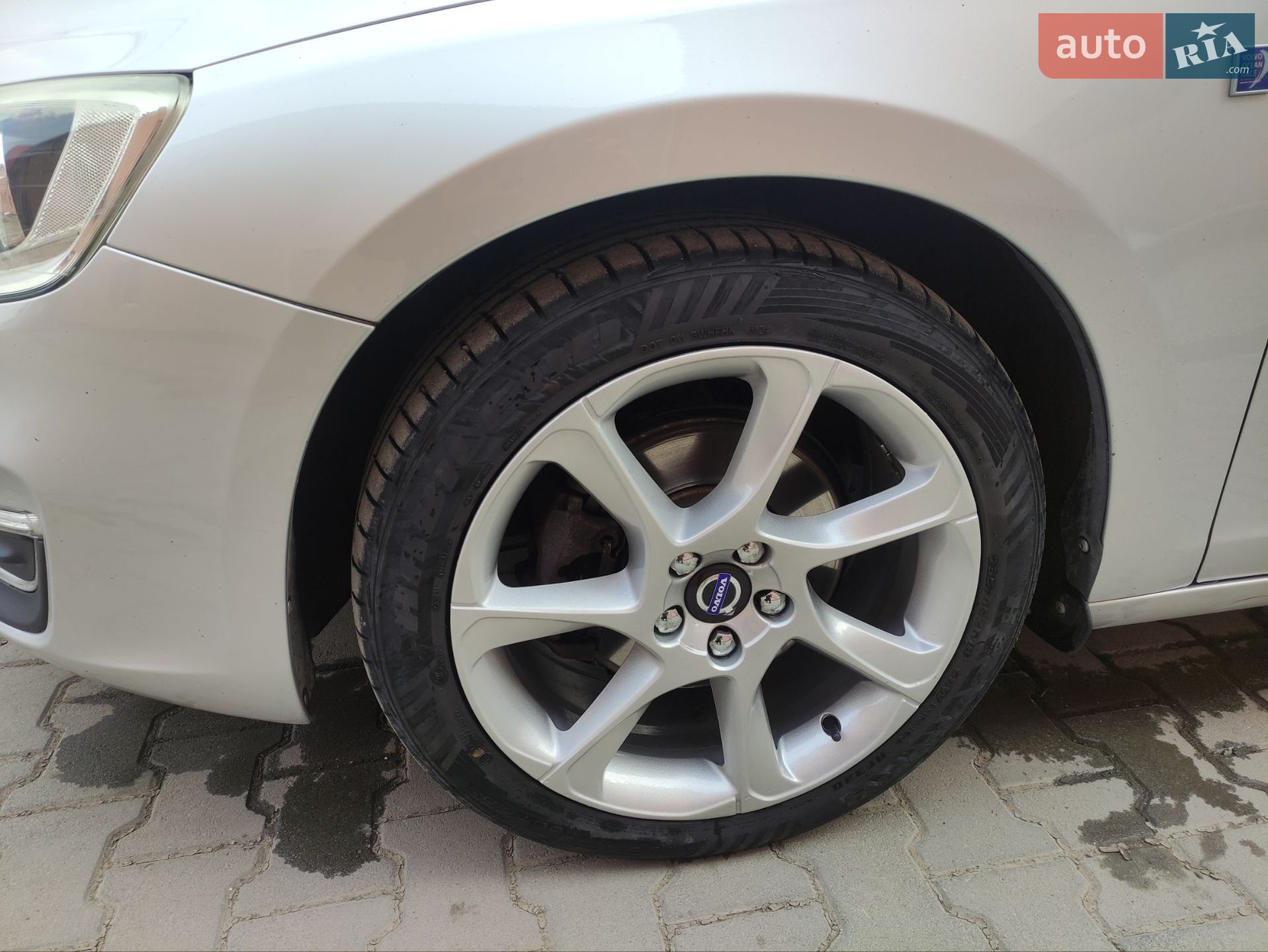 Volvo V60 2016 VIN YV1FW78C0G1322078 фото оголошення 5 з 38