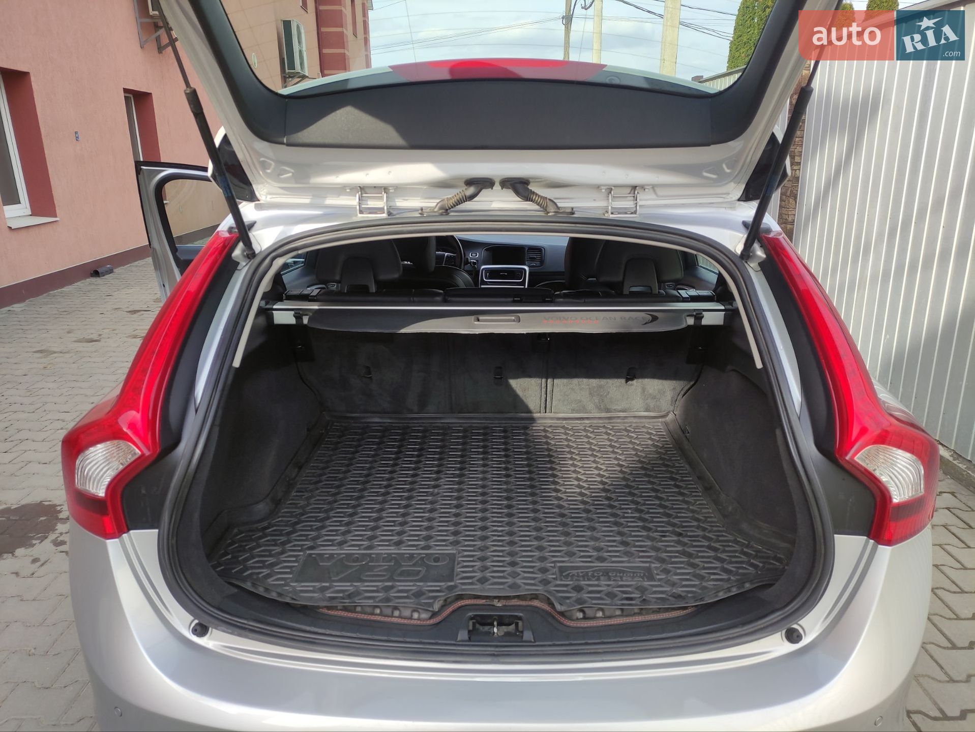 Volvo V60 2016 VIN YV1FW78C0G1322078 фото оголошення 8 з 38