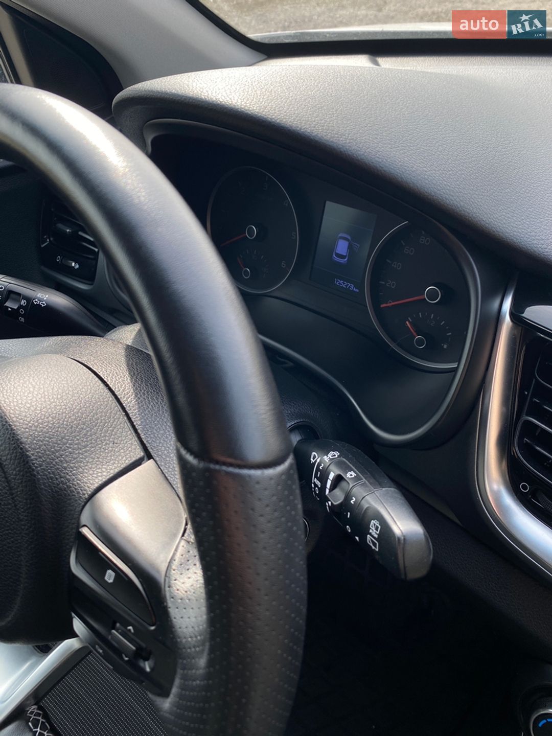 Kia Stonic 2019 VIN KNADC816AL6370927 фото оголошення 56 з 123