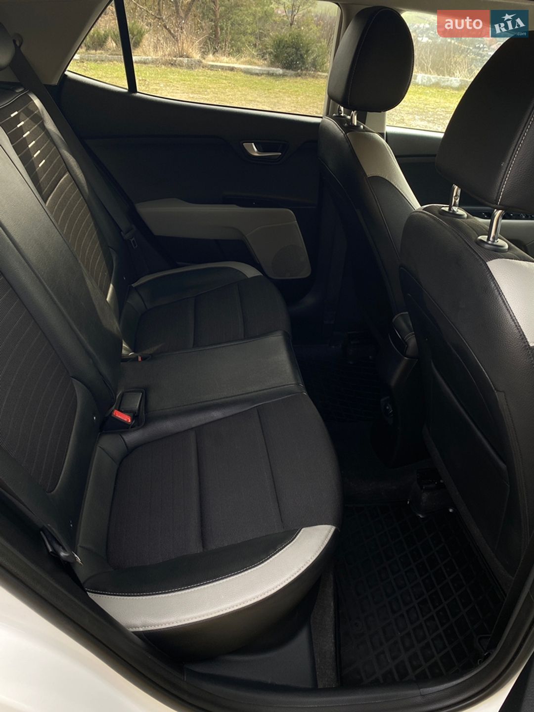 Kia Stonic 2019 VIN KNADC816AL6370927 фото оголошення 63 з 123