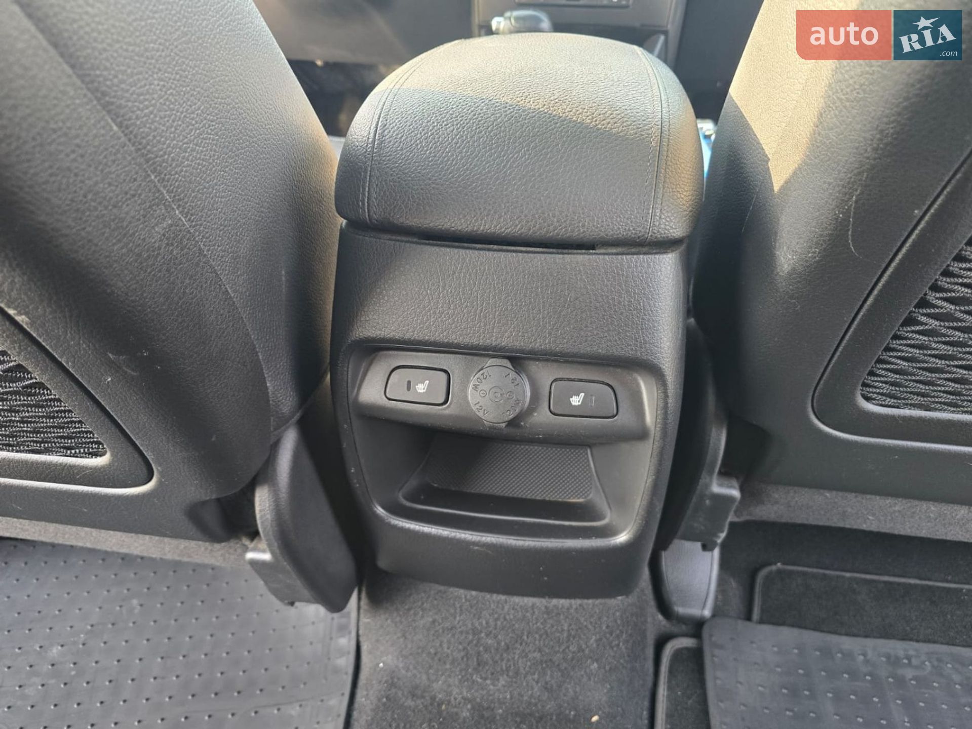 Kia Sorento 2014 VIN KNAKU814DE5546723 фото оголошення 64 з 77