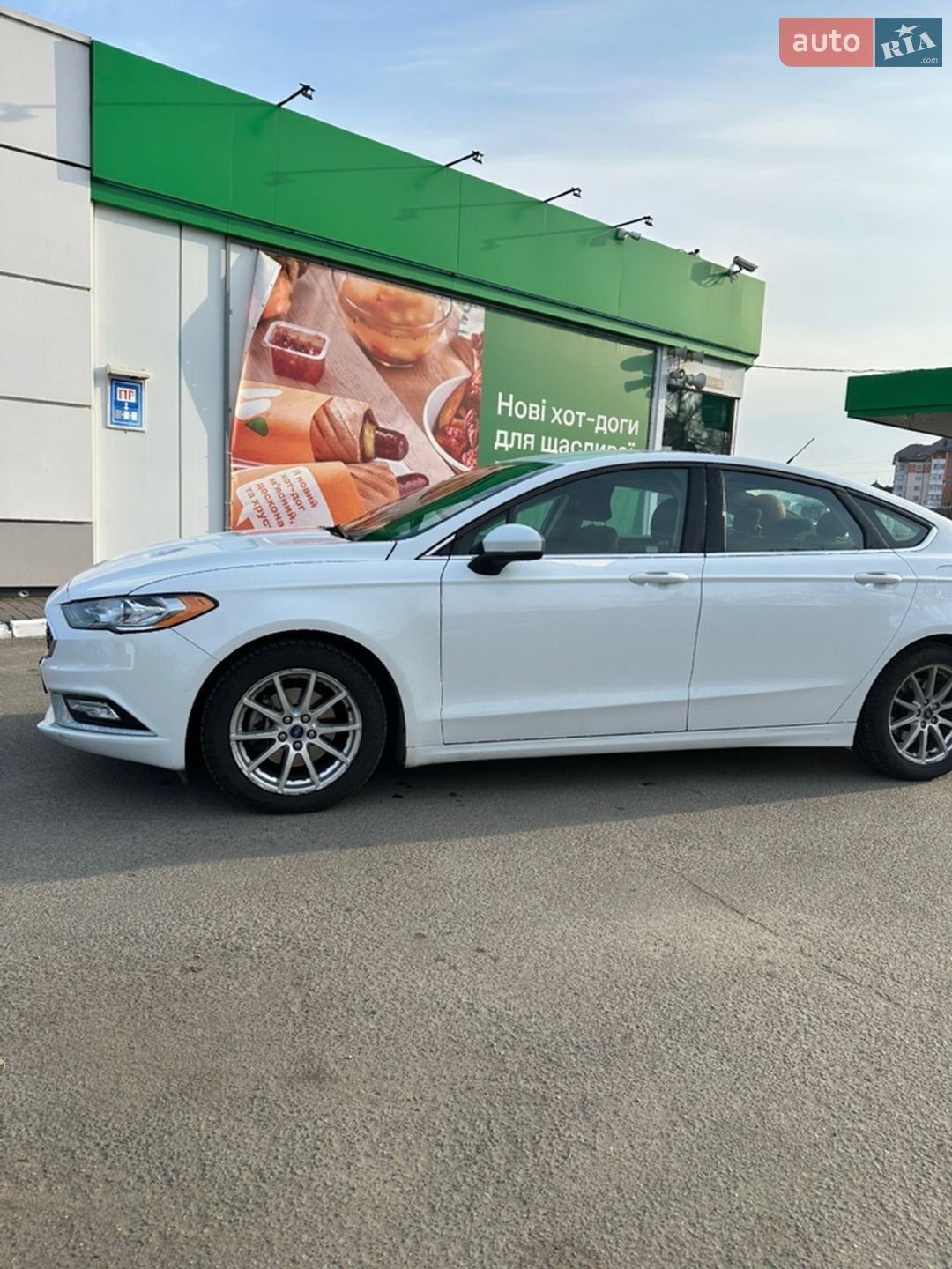 Ford Fusion 2017 VIN 3FA6P0H78HR302855 фото оголошення 11 з 38