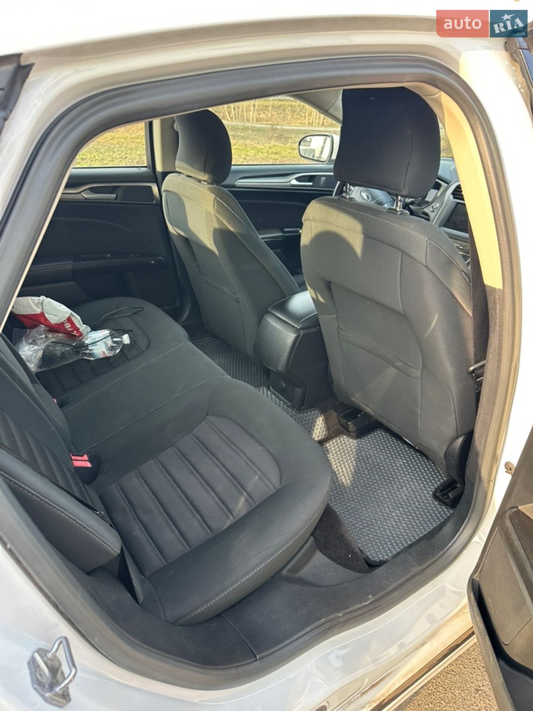 Ford Fusion 2017 VIN 3FA6P0H78HR302855 фото оголошення 18 з 38
