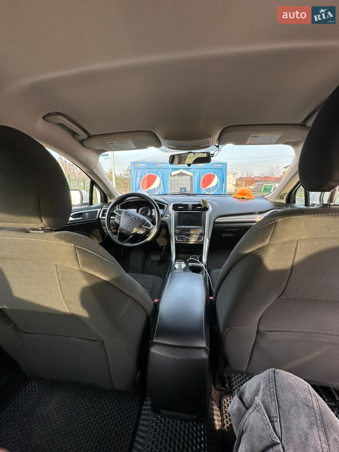Ford Fusion 2017 VIN 3FA6P0H78HR302855 фото оголошення 3 з 38