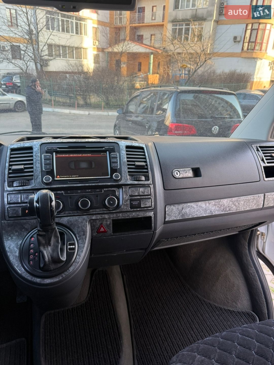Volkswagen Multivan 2010 VIN WV2ZZZ7HZAH268584 фото оголошення 18 з 19
