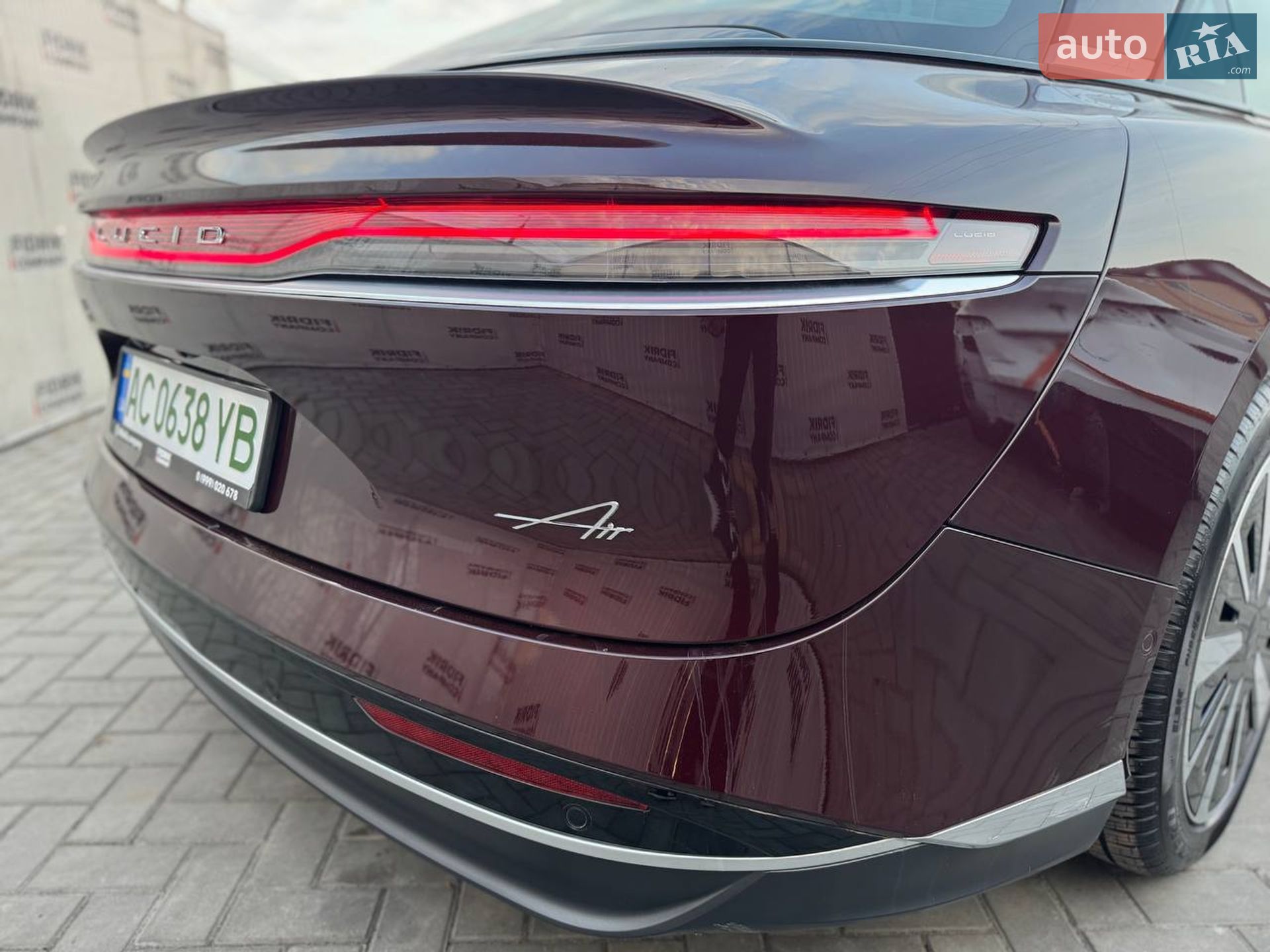 Lucid Air 2024 VIN 50EA1PGA5SA009214 фото оголошення 2 з 35