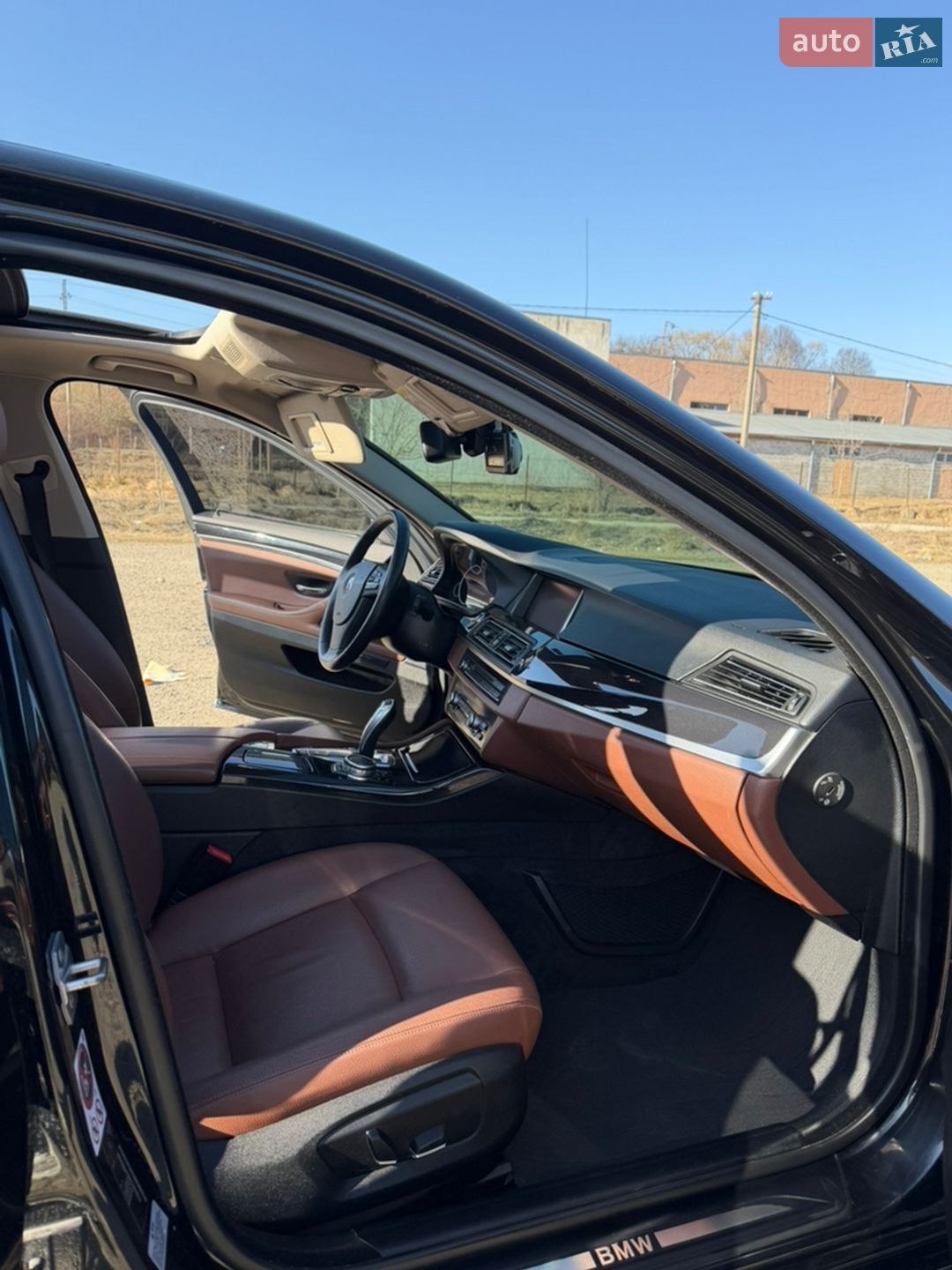 BMW 5 Series 2015 VIN WBA5E5100FG064653 фото оголошення 9 з 9