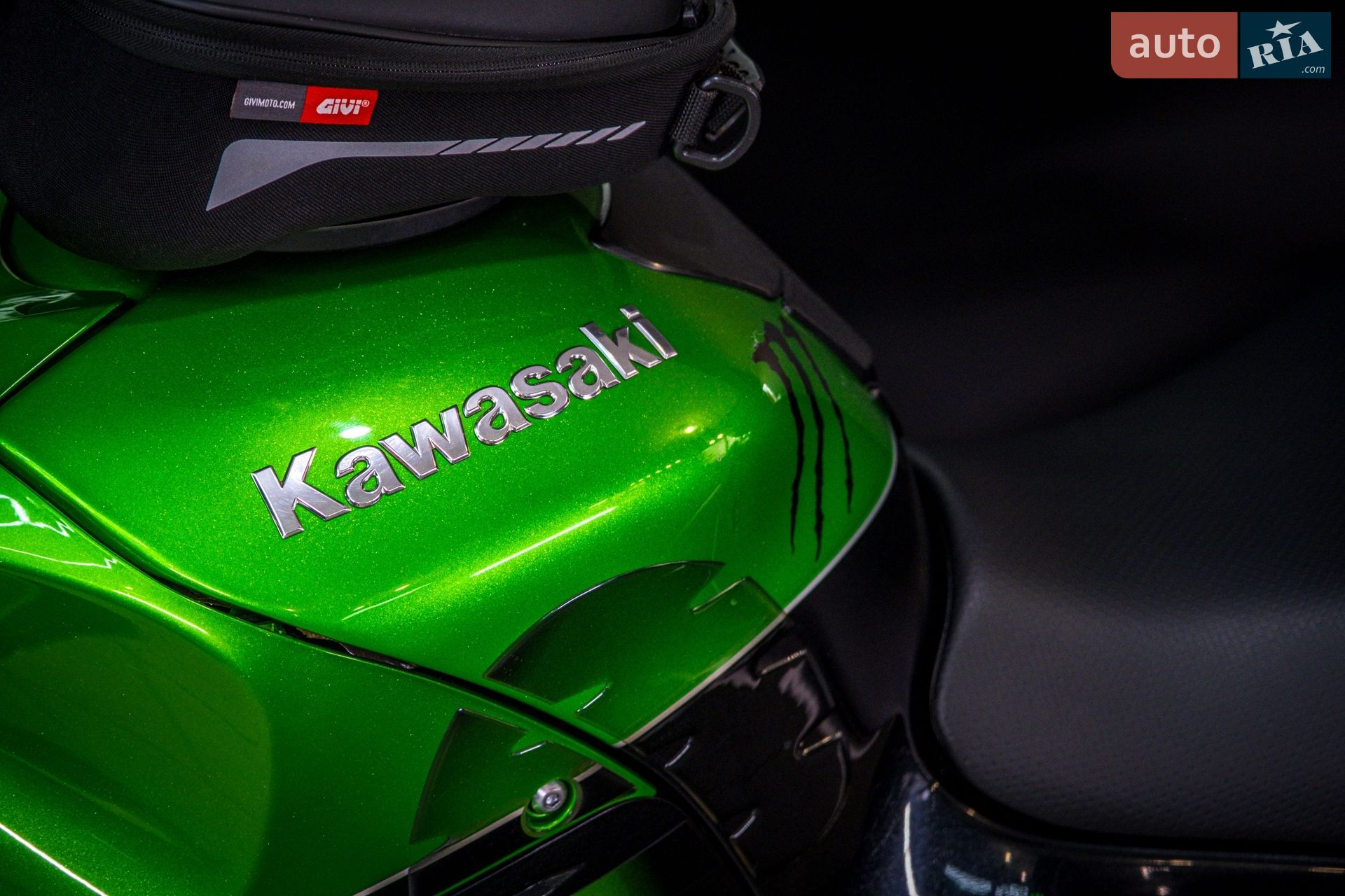 Kawasaki ZZR 1400 2016 VIN JKBZXT40HJA001263 фото оголошення 20 з 28