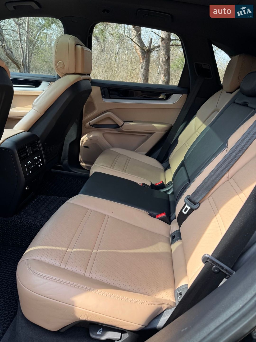 Porsche Cayenne 2023 VIN WP1AA2AY9RDA07583 фото оголошення 19 з 33